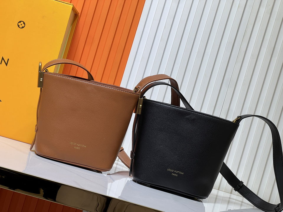 Louis Vuitton Alma BB