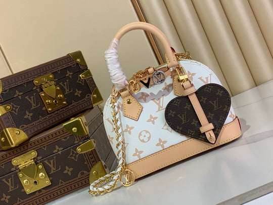 Louis Vuitton Alma BB